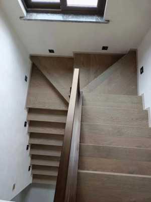 木楼梯如何与地板过渡（木楼梯和木地板衔接处理）