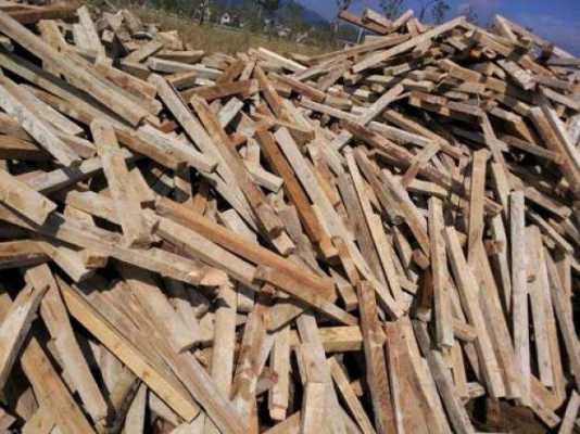 工地用的木头怎么回收（工地废木头回收价格表）