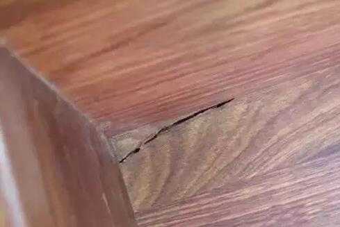 家具木头裂了（木家具裂了怎么办）